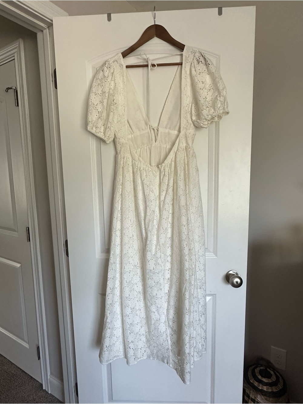 Storia White Eyelet Maxi Dress with Puff Sleeves - Picture 3 of 3